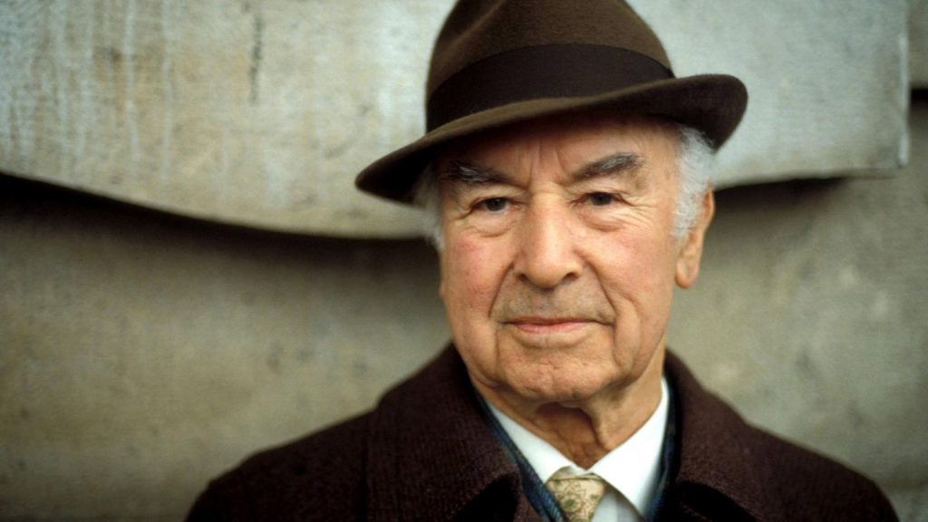 Portrait photo of Albert Hofmann